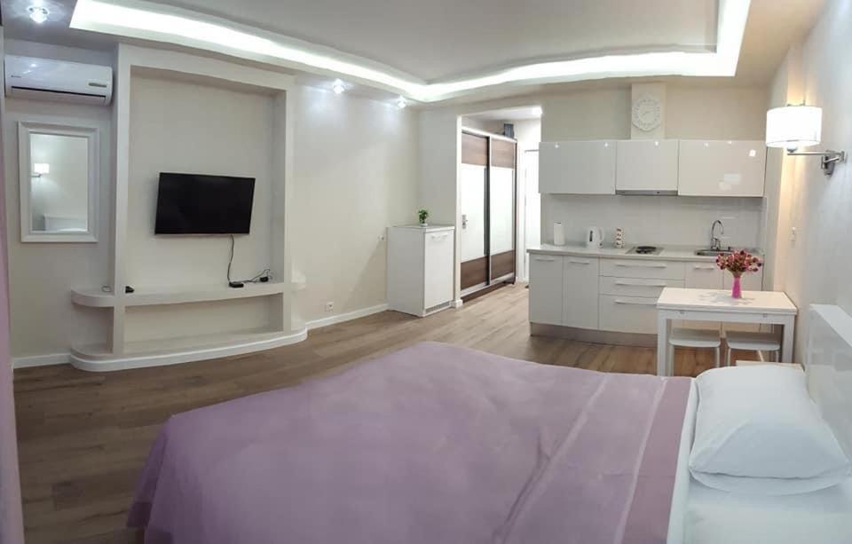 Orbi Sea Tower Block A Apartment บาทูมิ ภายนอก รูปภาพ